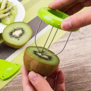Kiwi Peel Split Tool Kitchen Gadgets and Accessories Creative Cut Kiwi Peeling Utensils Dig Fruit Slicer Fruit Knife